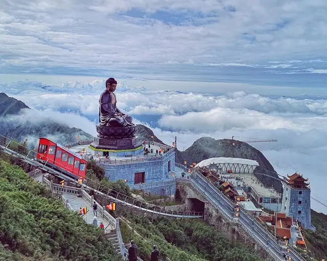 Fansipan cable car, Sapa