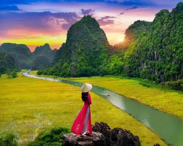 Tam Coc boat ride, Ninh Binh